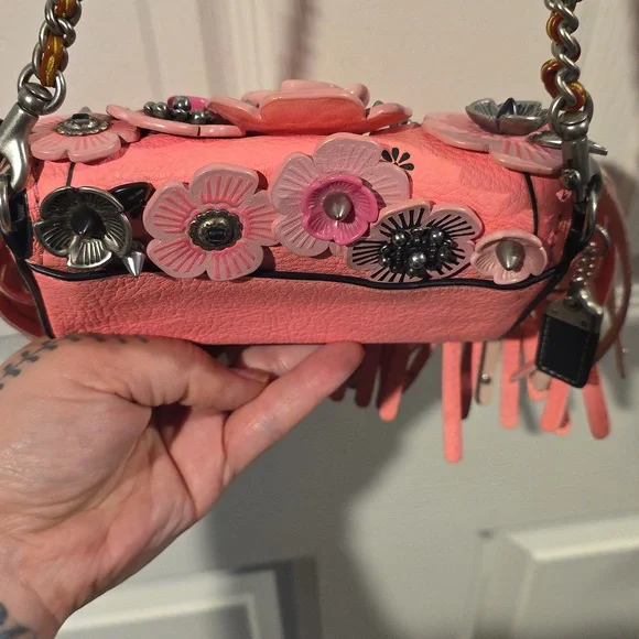 πCoach 1941 Wild Tea Rose Fringe Dinky bag KISSLOCK INSIDE! - Picture 7 of 12